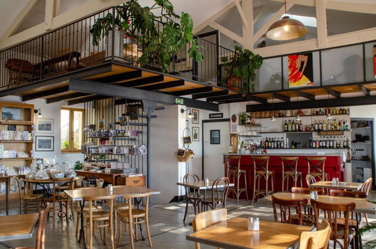 Hotel Les Remparts Венаск Екстериор снимка